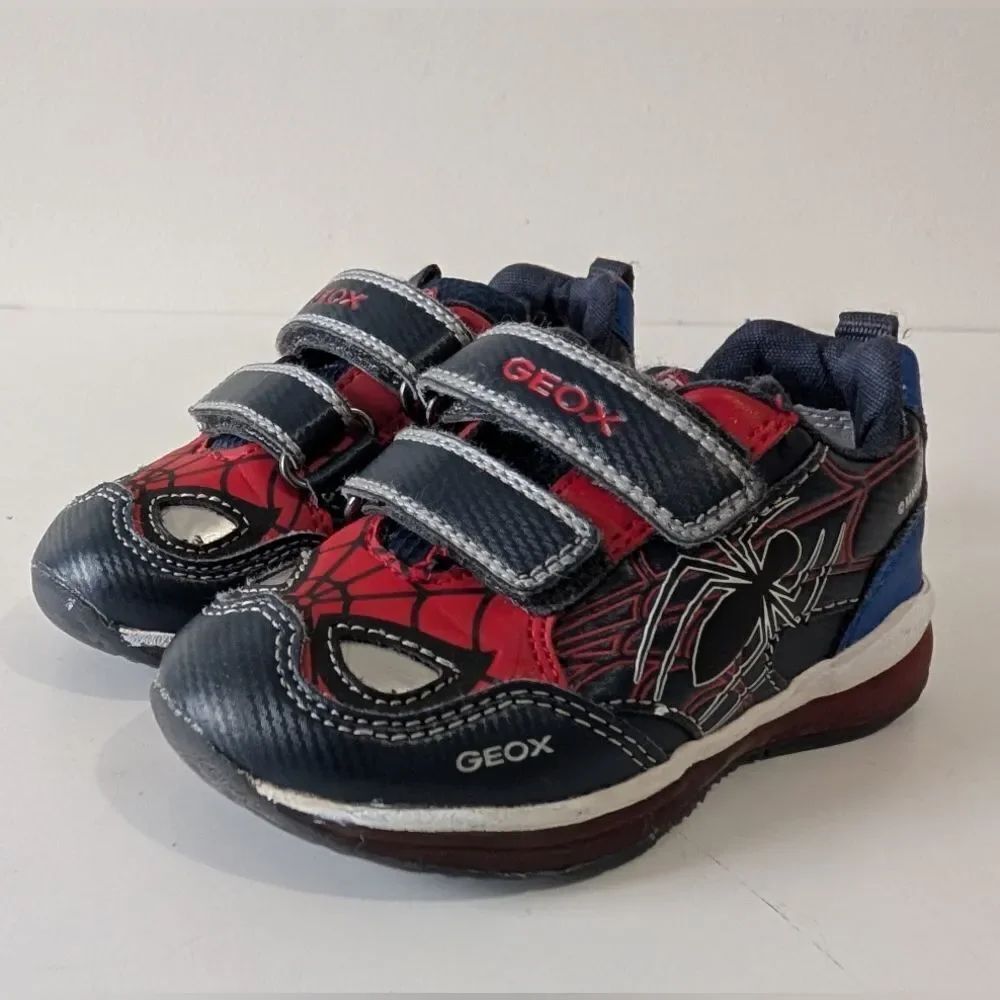 GEOX Sport Spiderman Light Up Strap Boys Sneaker 6.5